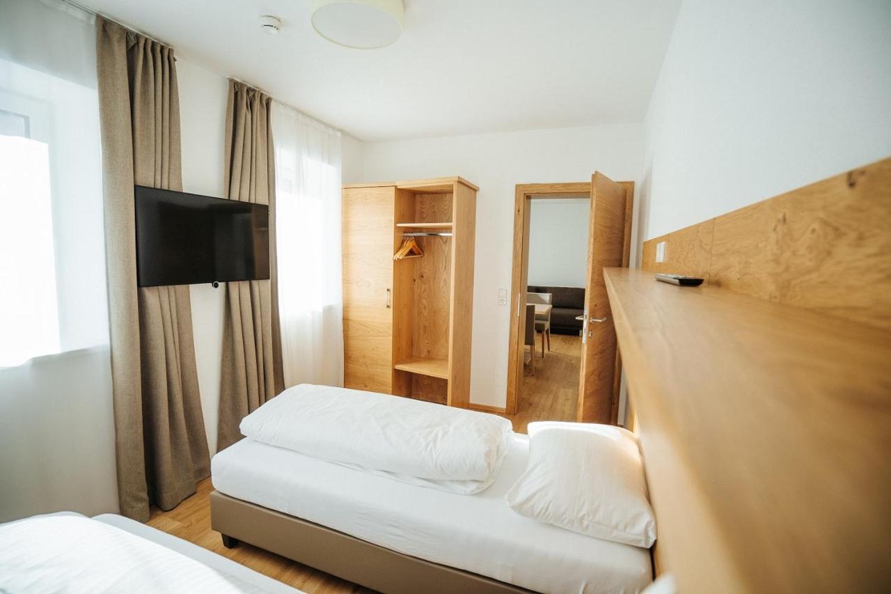 Apartmenthaus Strasswirt De Luxe Tröpolach Exterior foto