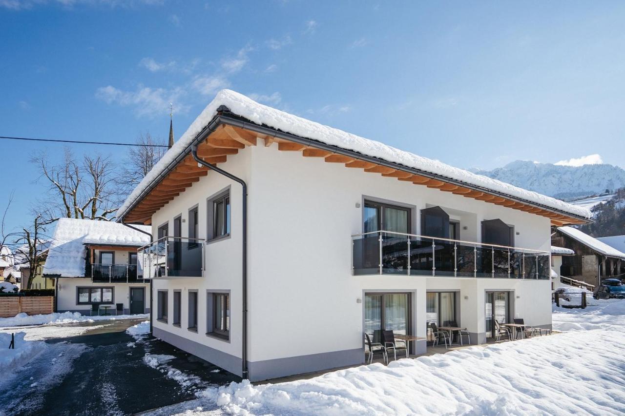 Apartmenthaus Strasswirt De Luxe Tröpolach Exterior foto